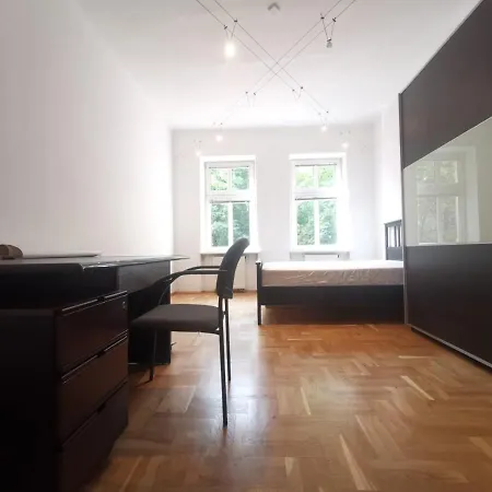 Friedleina 3, Ground Floor Lägenhet